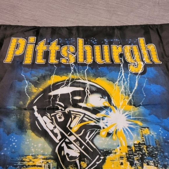 Banner/Flag Pittsburgh Football 3'x5'  with Grommets - Picture 1 of 8